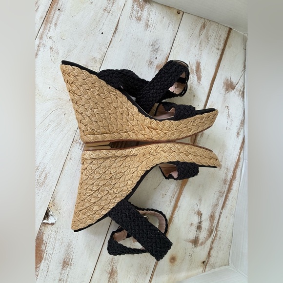 Stuart Weitzman black strappy woven wedge sandals espadrilles sz 9 M EUC heels - Picture 9 of 16